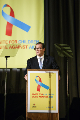 Roger Moore, Goodwill Ambassador, at Launch of New Global Campaign Against AIDS