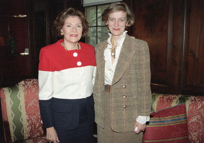 Spouse of UN Secretary-General Kofi Annan Meets Spouse of Javier Perez de Cuellar, Former SG of the UN