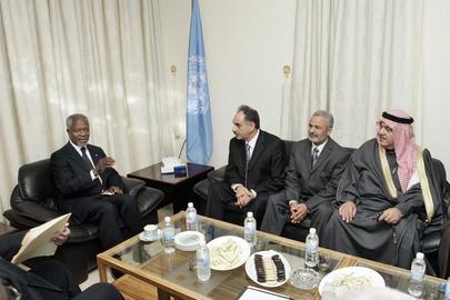 Annan Meets Sunni Arab Community Leaders