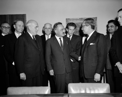 Deputy Premier of USSR Confers with UN Acting Secretary-General on Cuban Situation