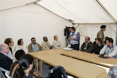 UN Secretary-General and Pakistan President Briefed by Director of Thori Camp