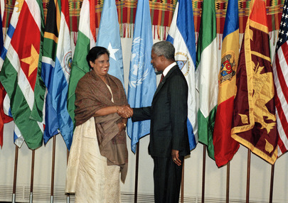 Secretary-General Greets President of Sri Lanka