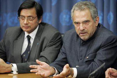 Foreign Minister of Timor-Leste Briefs Journalists on Situation in his Country