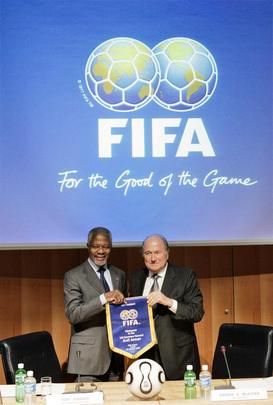 Annan visits FIFA Headquarters