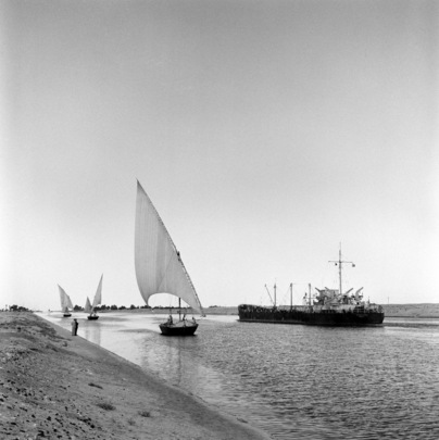 Nine-Ship Convoy Completes Passage Through Suez Canal