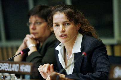 Actress Conveys Message to UN Forum "Our Common Humanity in the Information Age"