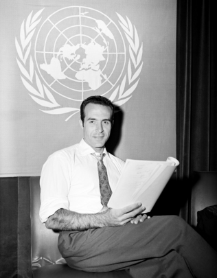Noted Mexican Actor Records Programme for UN Radio