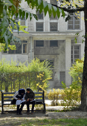 Afghan Girls Return to University