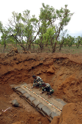 UNMIS Staff Destroy Anti-Personnel Mines