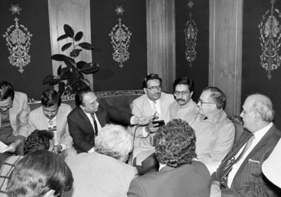 Under-Secretary-General Cordovez Meets with Press