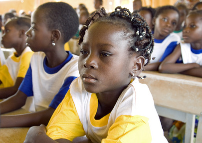 "Manegda" Students Listen to Secretary-General Speak