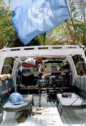 UNOSOM Facilitates Political Settlement and Provides Humanitarian Assistance