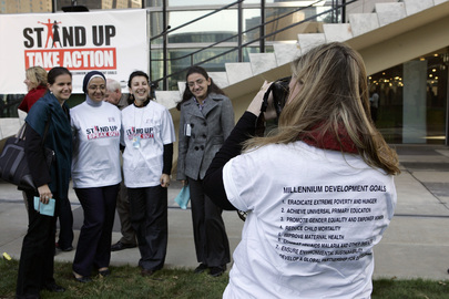United Nations Staff Participate in Anti-Poverty Campaign