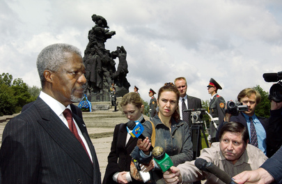 Secretary-General Visits Ukraine