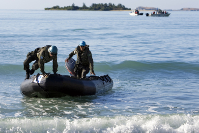 MINUSTAH Peacekeepers Distributes Food Rations