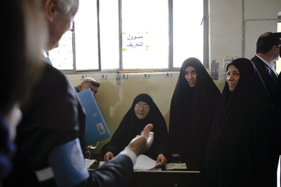 Head of UNAMI Meets Electoral Officers