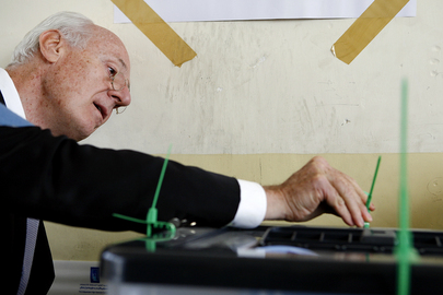 Head of UNAMI Inspects Ballot Security