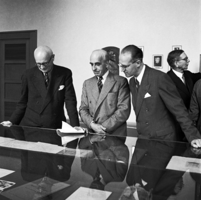 League of Nations Turns Over Historic Documents to United Nations