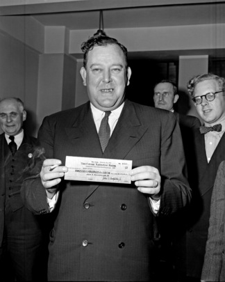 Secretary-General Accepts $8,500,000 Gift for the Purchase of UN Site