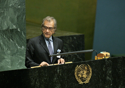 Bank Governor of Pakistan Addresses General Assembly on Financial Crisis