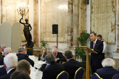Secretary-General Addresses Dinner Guests