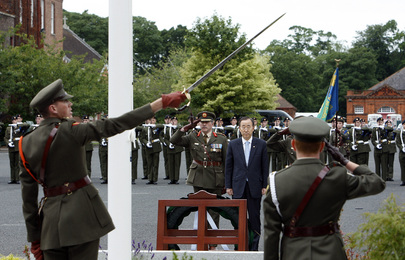 Secretary-General Participates in Wreath-Laying Ceremony