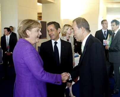 Secretary-General Attends G-8 Working Breakfast Meeting