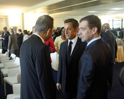 Secretary-General Attends G-8 Working Breakfast Meeting