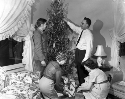 United Nations Secretariat at Typical American Christmas Festivities