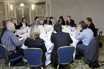 Secretary-General Holds Roundtable with U.K. Media