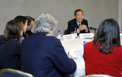 Sceretary-General Holds Roundtable with U.K. Media