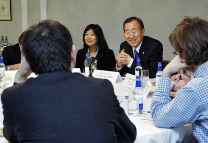 Secretary-General Holds Roundtable with U.K. Media