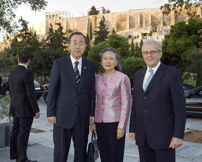Secretary-General Visits Acropolis Museum in Athens