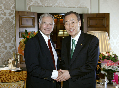 Secretary-General Meets MacArthur Foundation President