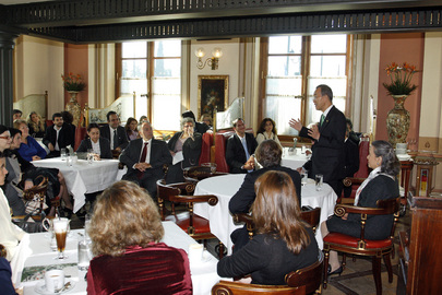Secretary-General Meets UN Staff and Greek UNA in Athens