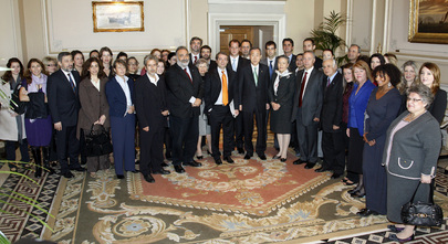 Secretary-General with UN Staff and UNA Representatives in Athens