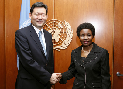 Deputy Secretary-General Meets Deputy Foreign Minister of Kazakhstan