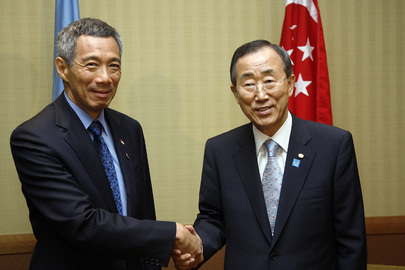 Secretary-General Meets Prime Minister of Singapore in Trinidad