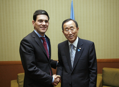 Secretary-General Meets U.K. Foreign Affairs Secretary in Trinidad