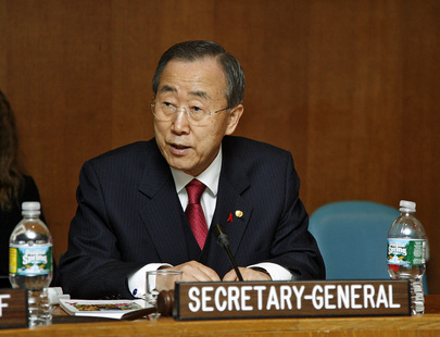 Secretary-General Receives Report of Pacific Commission on AIDS
