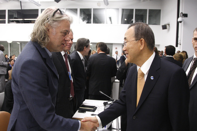 Secretary-General Meets Activist Bob Geldof at MDG Advocacy Meeting