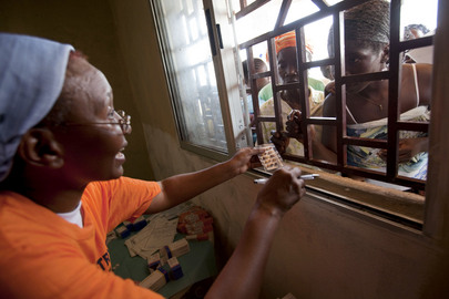 UNMIL Pharmacist Dispenses Medicines in Mission Outreach Programme