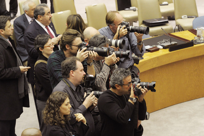 Council Lifts Sanctions on Iraq at High-level Meeting