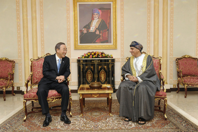 Secretary-General Meets Cabinet Chief of Oman