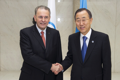Secretary-General Meets Olympic Committee Head in Lausanne