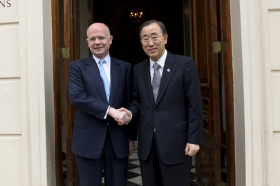 Secretary-General Meets U.K. Foreign Secretary in London