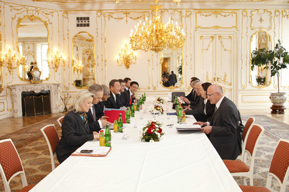 Secretary-General Meets President of Czech Republic in Prague