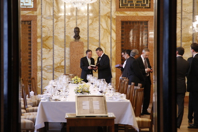 Secretary-General Attends Luncheon Hosted by Mayor of Prague