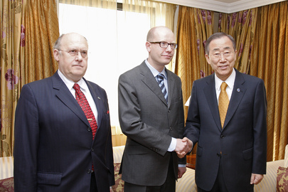 Secretary-General Meets Czech Leader of Opposition and Former Assembly President