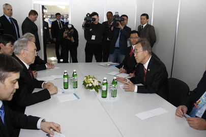 Secretary-General Meets President of Kazakhstan in Kiev